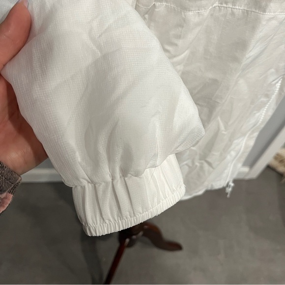 Peach White Activewear Mitsu‎ Jacket with Hood and Lightweight Design Small - Picture 9 of 10